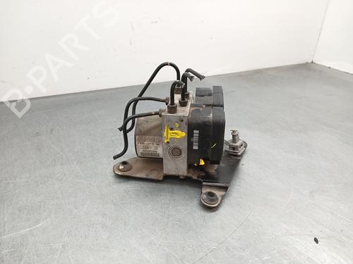 Used ABS pump PEUGEOT 206 Hatchback (2A/C) 1.4 i (75 hp) 32114059