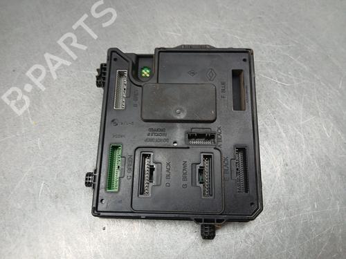 Used Fuse box RENAULT GRAND SCÉNIC III (JZ0/1_) 1.5 dCi (JZ09, JZ0D, JZ10, JZ14, JZ1G, JZ29, JZ2C) (110 hp) 30708830