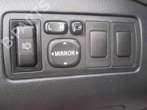 Middle console TOYOTA AVENSIS (_T25_) 2.0 D-4D (CDT250_, CDT250R) | BP11683894I22 