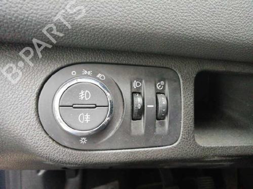Used Headlight switch Headlight switch 12150468 12150468