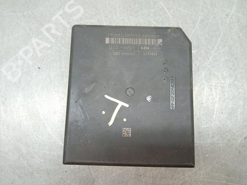 Fuse box RENAULT MEGANE III Coupe (DZ0/1_)  | BP30439115E1 