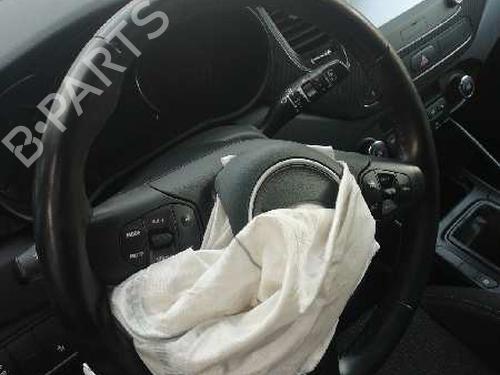 steering-wheel-kia-carens-iv-2013-17542060 main image