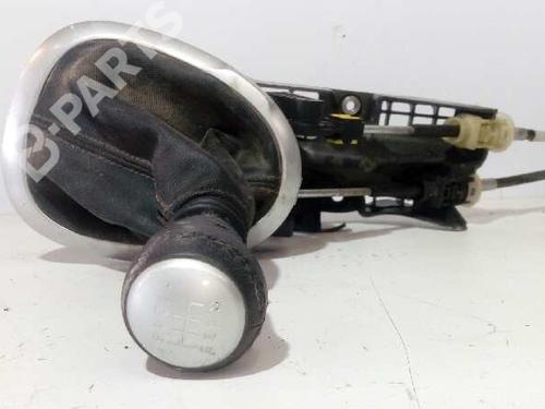 Gear lever NISSAN JUKE (F15) 1.5 dCi | BP12193655M90 
