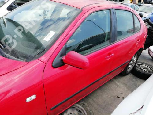 Right tailgate light SEAT LEON (1M1) 1.9 TDI | BP5880413C80 
