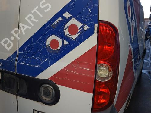 Porta trás direita FIAT DOBLO Bus (263_) 1.6 D Multijet (263AXD1B, 263AXX1B) (105 hp) 31183060