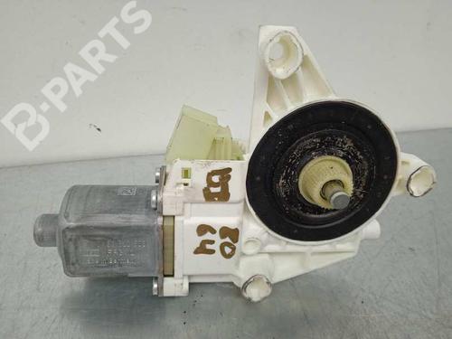 Used Left front window motor MERCEDES-BENZ C-CLASS T-Model (S204) [2007-2014]  6817027