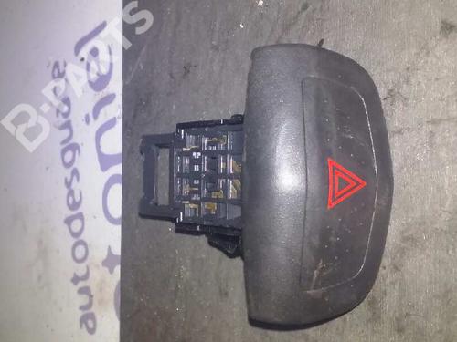 Used Warning switch NISSAN PRIMERA Hatchback (P12) 1.9 dCi (120 hp) 5798221