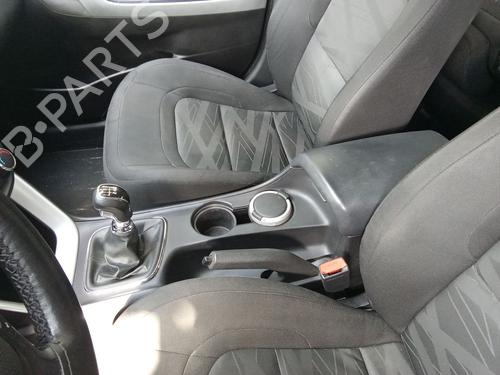Used Armrest / Center console Armrest / Center console 38311332 38311332