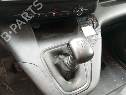 Used Gear lever Gear lever 38224838 38224838