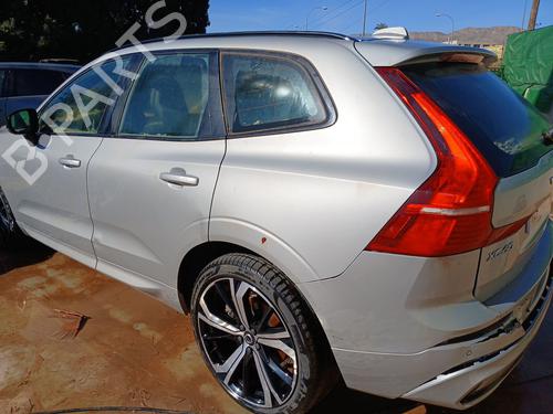 Køler VOLVO XC60 II (246) B4 Mild-Hybrid AWD | BP24668618M31 