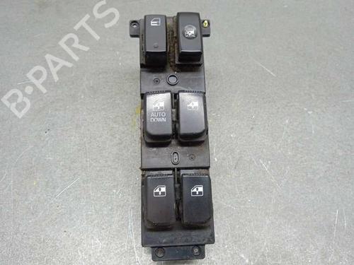 Used Left front window switch HYUNDAI SANTA FÉ II (CM) [2005-2015]  15517126