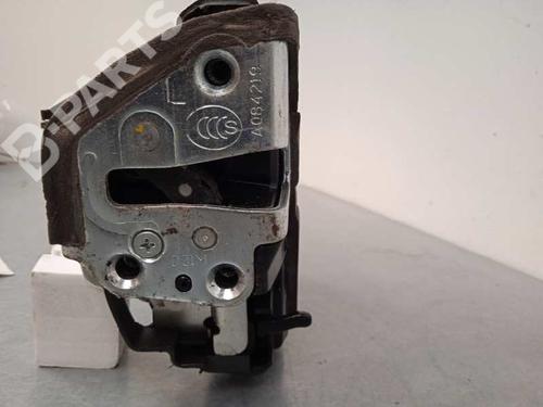 Used Rear left lock TOYOTA AURIS (_E18_) 1.4 D-4D (NDE180_, NDE180R) (90 hp) 9760069