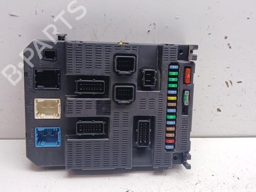 Used Fuse box Fuse box 36986853 36986853