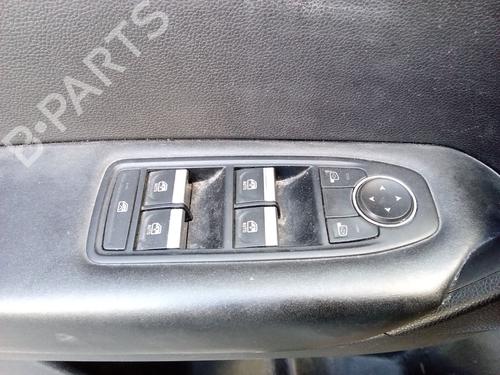 left-front-window-switch-renault-captur-ii-hf_-2020-39528937 main image