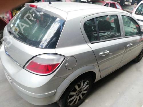 Engine control unit (ECU) OPEL ASTRA H (A04)  | BP18038215M57 