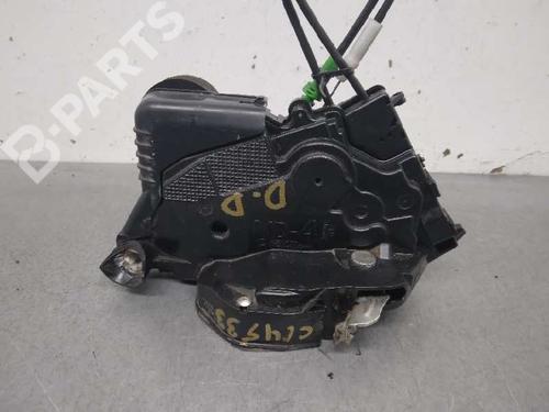 Used Front right lock TOYOTA YARIS (_P13_) 1.3 (NSP130_, NSP130) (99 hp) 11237626