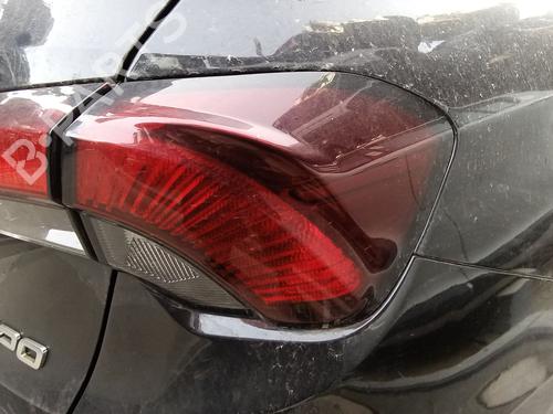 right-taillight-fiat-tipo-estate-356_-357_-2016-37487313 main image