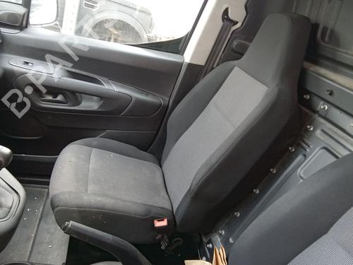 Used Right front seat Right front seat PEUGEOT PARTNER Box Body/MPV (K9) 1.5 BlueHDi 100 (102 hp) 39900515 39900515