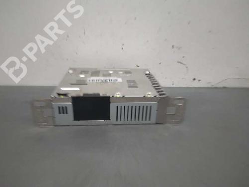 Autoradio RENAULT MEGANE IV Hatchback (B9A/M/N_) 1.3 TCe 140 (B9NB) (140 hp) 10382363