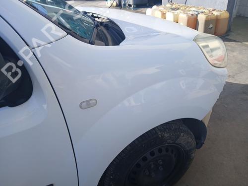 Używane Błotnik przedni prawy RENAULT KANGOO / GRAND KANGOO II (KW0/1_) 1.5 dCi 90 (KW05, KW08, KW0G, KW11) (90 hp) 29998438