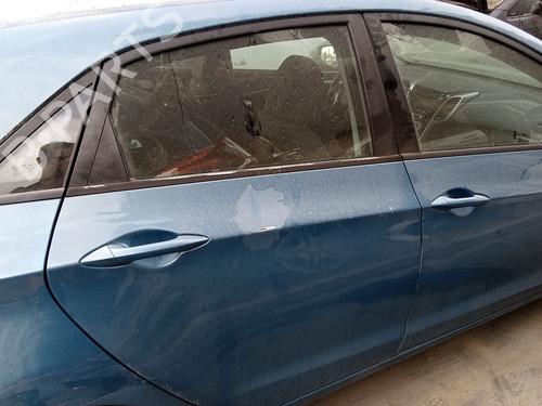Used Right rear door Right rear door 37517214 37517214