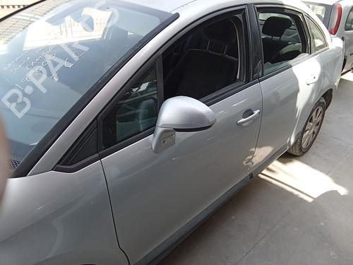Used Left front door Left front door 37447173 37447173