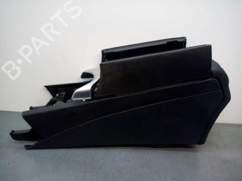 Used Armrest / Center console MERCEDES-BENZ C-CLASS (W205) C 200 BlueTEC / d (205.037) (136 hp) 19155040