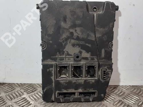 Used Fuse box RENAULT MEGANE II Saloon (LM0/1_) 1.9 dCi (LM0G, LM1G, LM2C) (120 hp) 11252062