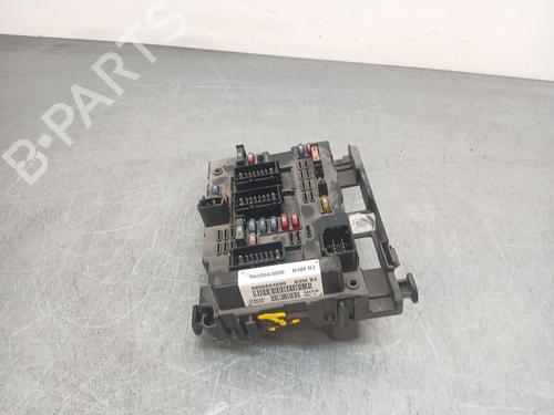 Caja reles / fusibles Caja reles / fusibles 37466795 37466795