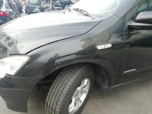 left-front-fenders-ssangyong-actyon-i-2005-10659904 main image
