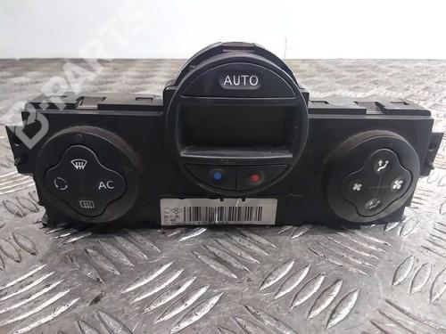 Used Climate control RENAULT MEGANE II Saloon (LM0/1_) [2003-2025]  11930336