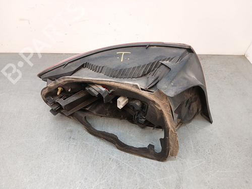 Right taillight PEUGEOT 407 (6D_) 2.0 HDi 135 (6DRHRH, 6DRHRE, 6DRHRG, 6DRHRJ) | BP28126751C35 