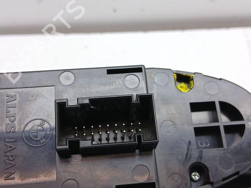 Left front window switch BMW 1 (E87) 116 i | BP32299290I27