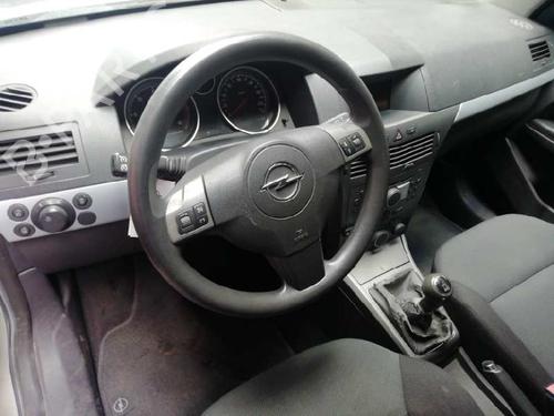 Engine control unit (ECU) OPEL ASTRA H (A04)  | BP18038215M57 