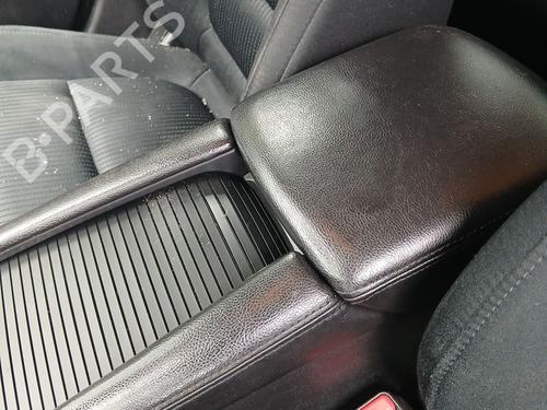Used Armrest / Center console MAZDA 6 Saloon (GJ, GL) 2.2 D (GJ2FP) (150 hp) 27296232