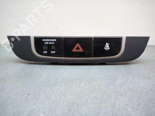 Used Switch HYUNDAI ix35 (LM, EL, ELH) [2009-2016]  19247485