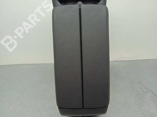 Armrest / Center console PEUGEOT 3008 II SUV (MC_, MR_, MJ_, M4_) 1.2 THP/ PureTech 130 (MRHNSM, MRHNSU, MRHNSJ, MRHNYW,... | BP9233105I20 