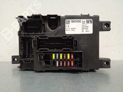 Used Fuse box Fuse box OPEL CORSA D (S07) 1.3 CDTI (L08, L68) (75 hp) 8801523 8801523