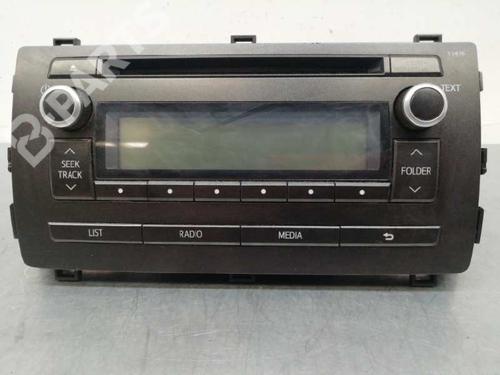 Used Radio TOYOTA AURIS (_E18_) 1.4 D-4D (NDE180_, NDE180R) (90 hp) 9225985