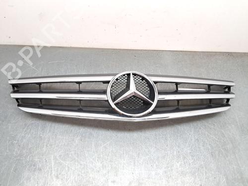 Used Grille MERCEDES-BENZ C-CLASS (W204) [2007-2015]  29121230