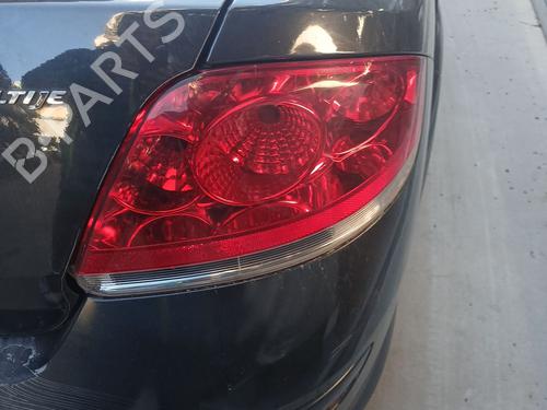 Used Right taillight FIAT LINEA (323_, 110_) 1.3 D Multijet (323AXB1A) (95 hp) 30145653