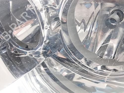 Left headlight CHRYSLER VOYAGER IV (RG, RS) 2.8 CRD | BP30173126C28 