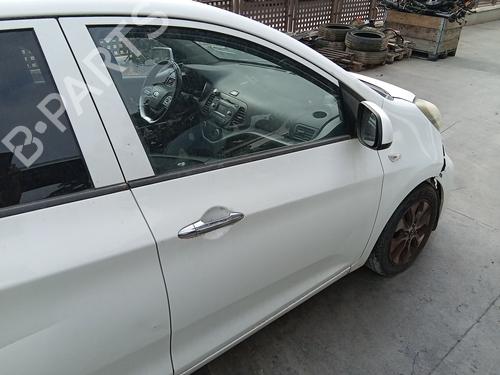 Used Right front door Right front door 37670649 37670649