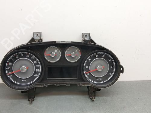 Used Instrument cluster FIAT LINEA (323_, 110_) 1.3 D Multijet (323AXB1A) (95 hp) 31068444