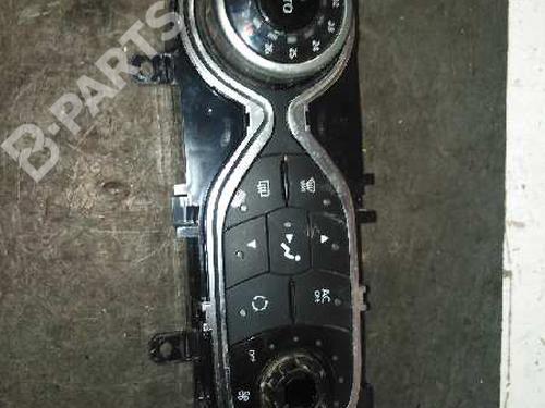 Used Climate control RENAULT CLIO IV (BH_) 0.9 TCe 90 (BHNF, BHMA, BHMH, BHJK, BHJR) (90 hp) 4673650