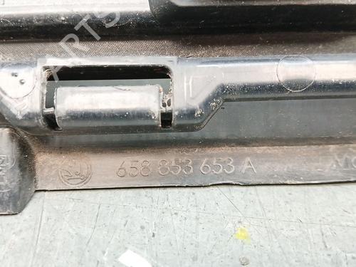 Grille SKODA KAMIQ (NW4) 1.5 TSI | BP30176131C40