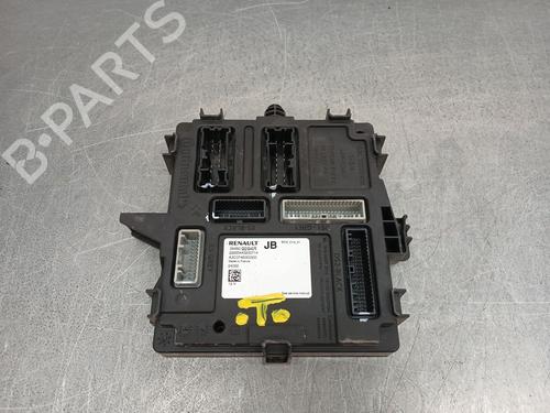 Modulo elettronico Modulo elettronico RENAULT CAPTUR II (HF_) 1.0 TCe 90 ECO-G (HFM6) (91 hp) 35894146 35894146