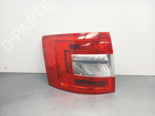 Used Left taillight Left taillight SKODA OCTAVIA III Combi (5E5, 5E6) 1.5 TSI G-TEC (130 hp) 33959688 33959688