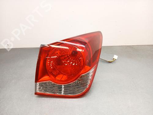 right-taillight-chevrolet-cruze-j300-2009-38946880 main image