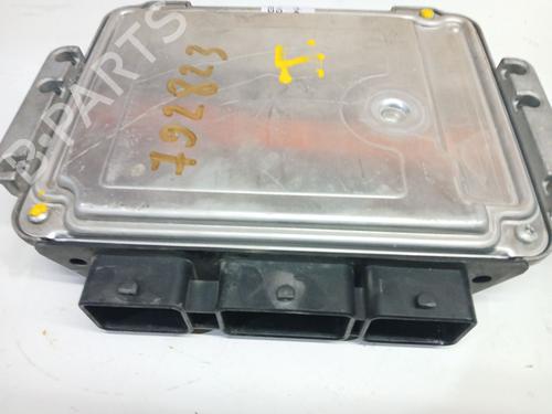 Used Engine control unit (ECU) RENAULT LAGUNA II (BG0/1_) 1.9 dCi (BG08, BG0G) (120 hp) 21196121